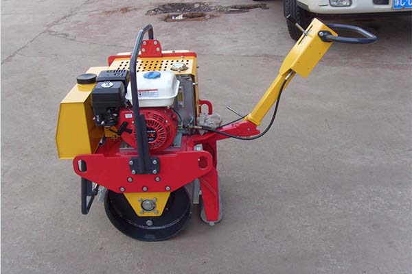 小型<a href='http://m.raalte.cn' target='_blank'>壓路機</a> 小型<a href='http://m.raalte.cn' target='_blank'>壓路機</a>